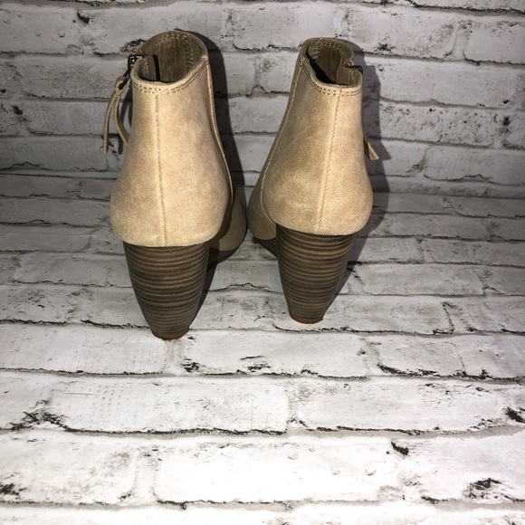 Born In California Vegan Leather open-toe Tan Sz 6 Bootie - Picture 6 of 6